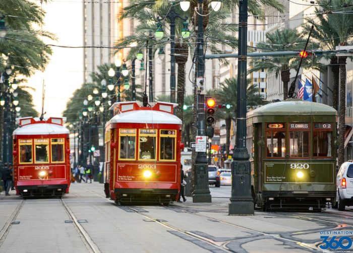 new-orleans-streetcar