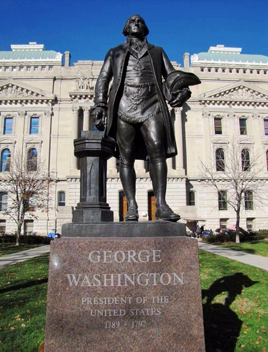george_washington_statue